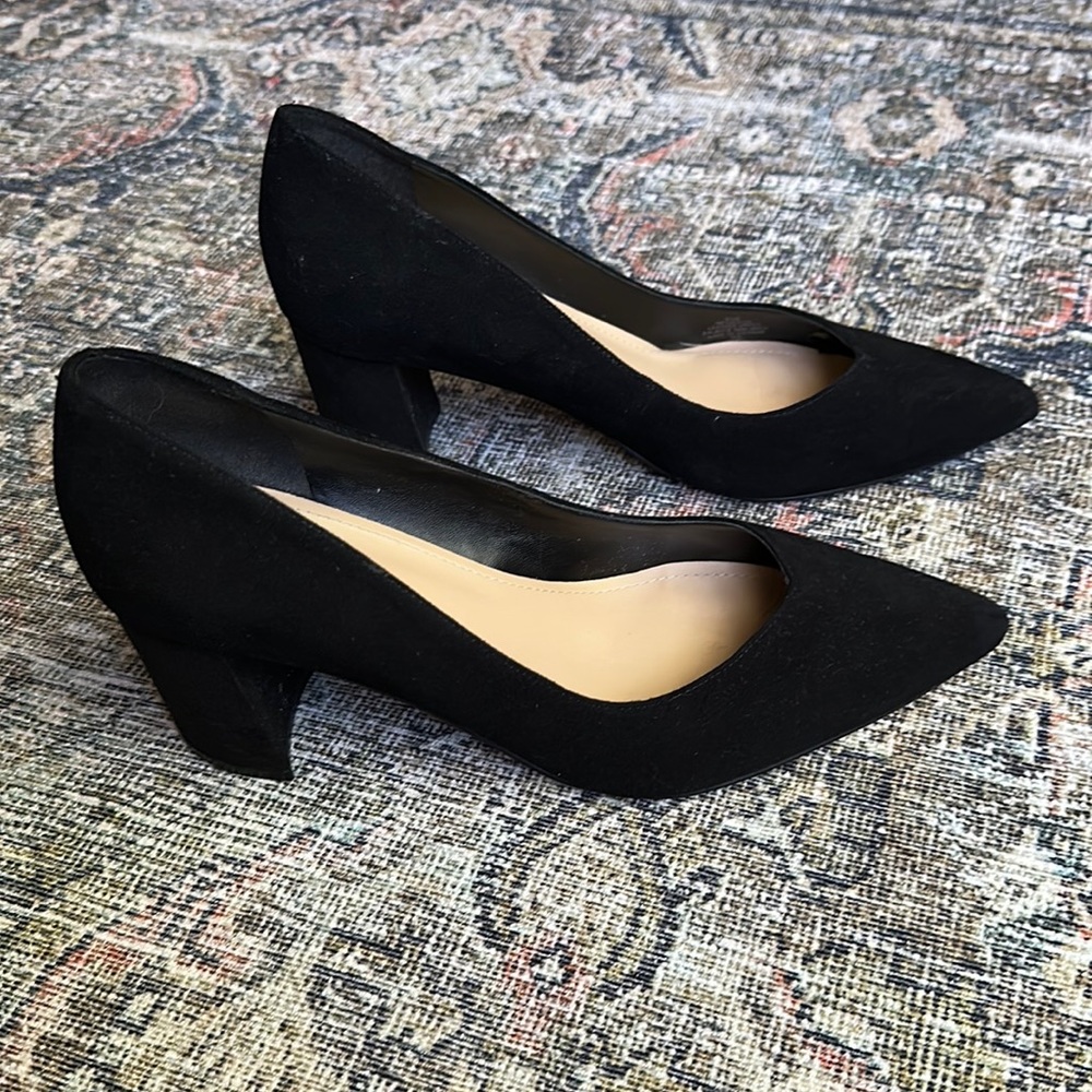 Marc Fisher Block heel suede pump